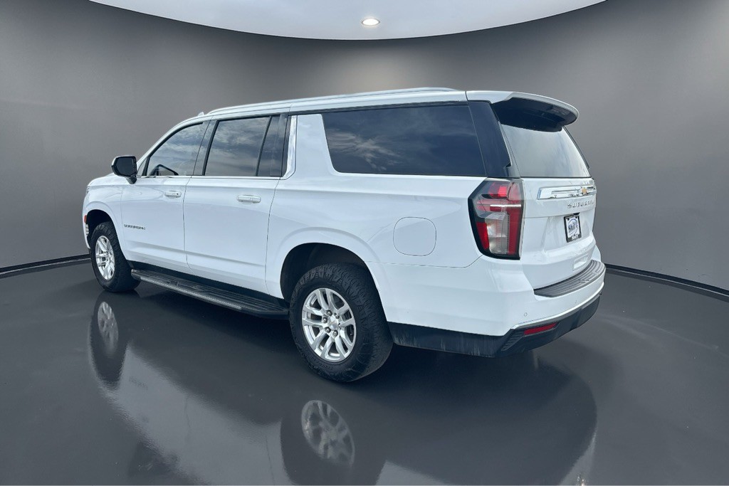 2022 Chevrolet Suburban Image 6