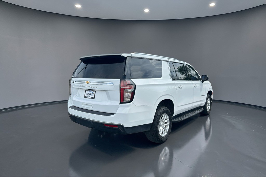 2022 Chevrolet Suburban Image 9