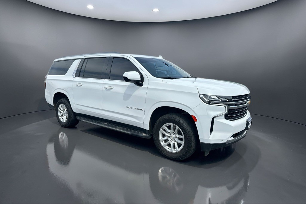 2022 Chevrolet Suburban Image 12