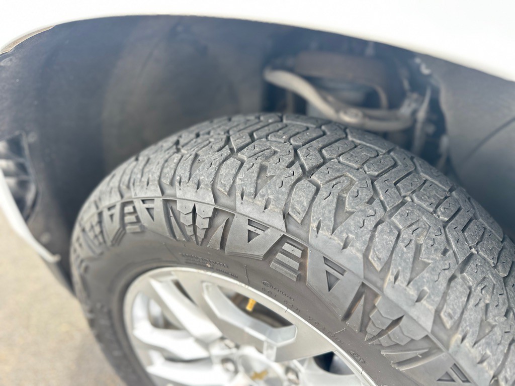 2022 Chevrolet Suburban Image 14