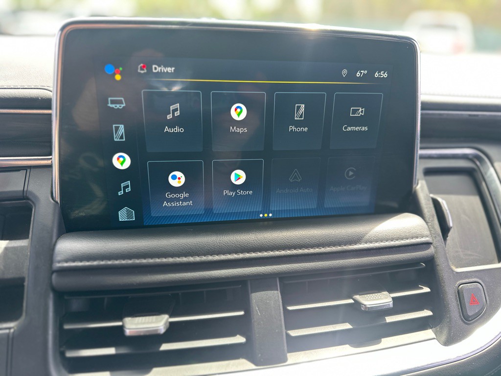 2022 Chevrolet Suburban Image 23