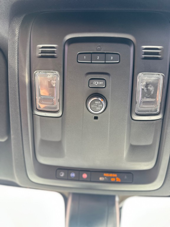 2022 Chevrolet Suburban Image 28