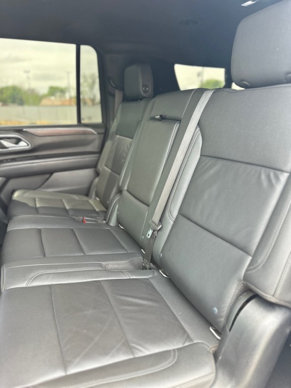 2022 Chevrolet Suburban Image 30