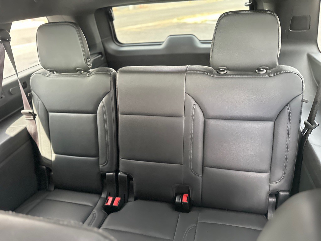 2022 Chevrolet Suburban Image 34