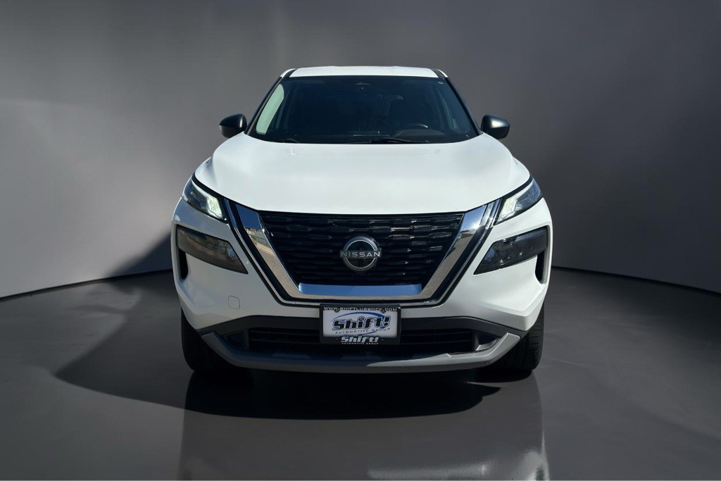 2023 Nissan Rogue Image 2
