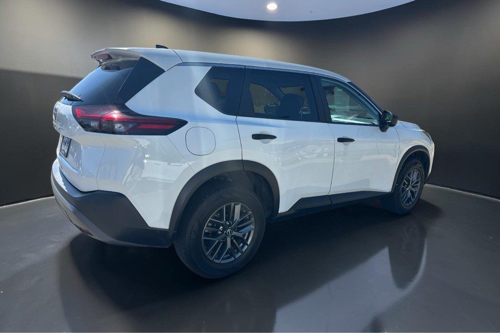 2023 Nissan Rogue Image 10