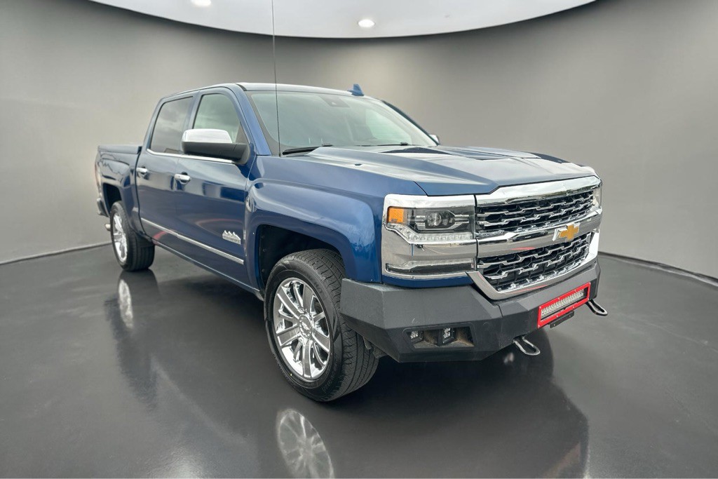 2017 Chevrolet Silverado 1500 Image 1