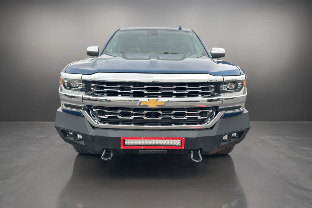 2017 Chevrolet Silverado 1500 Image 2