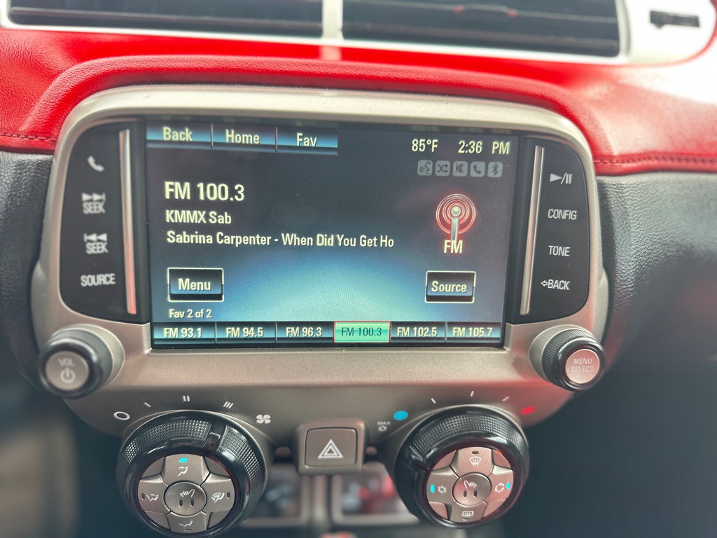 2015 Chevrolet Camaro Image 22