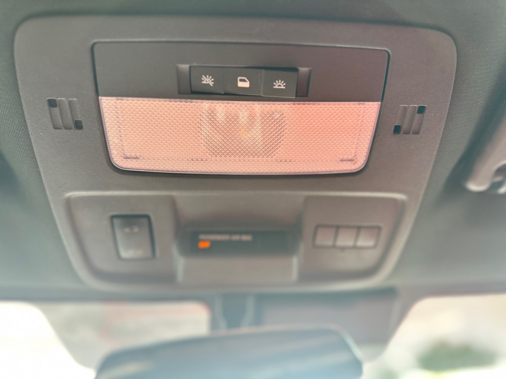 2015 Chevrolet Camaro Image 27