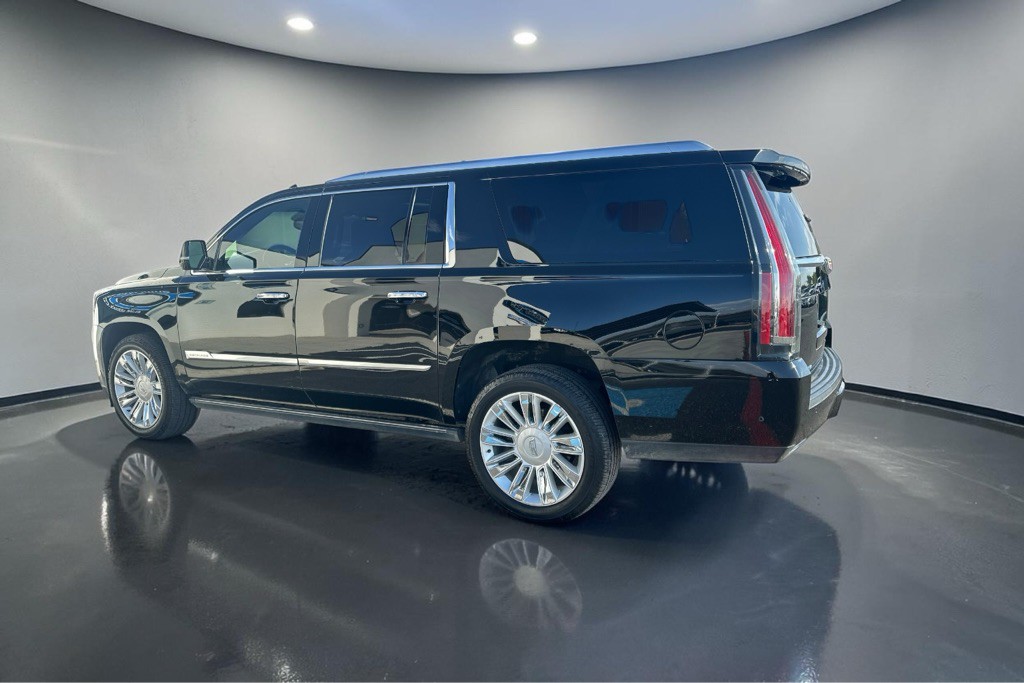 2018 Cadillac Escalade Image 6