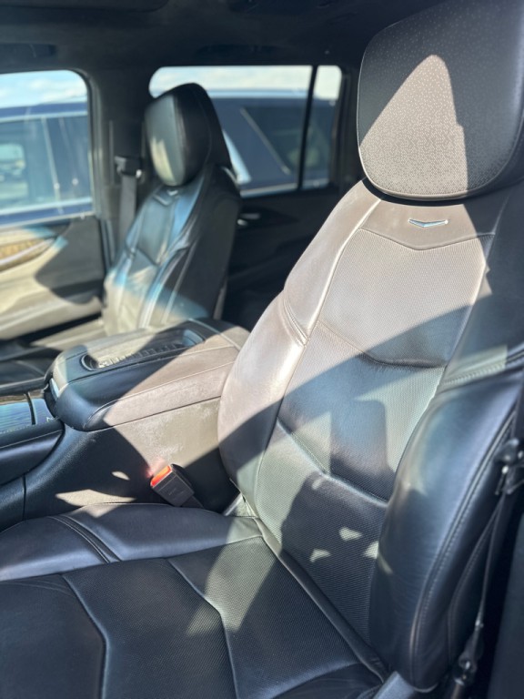 2018 Cadillac Escalade Image 20