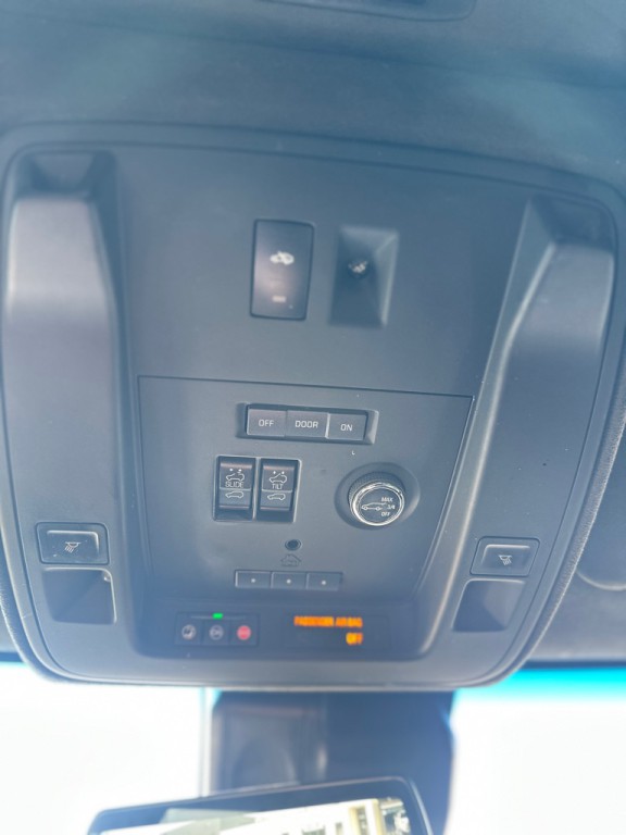 2018 Cadillac Escalade Image 26