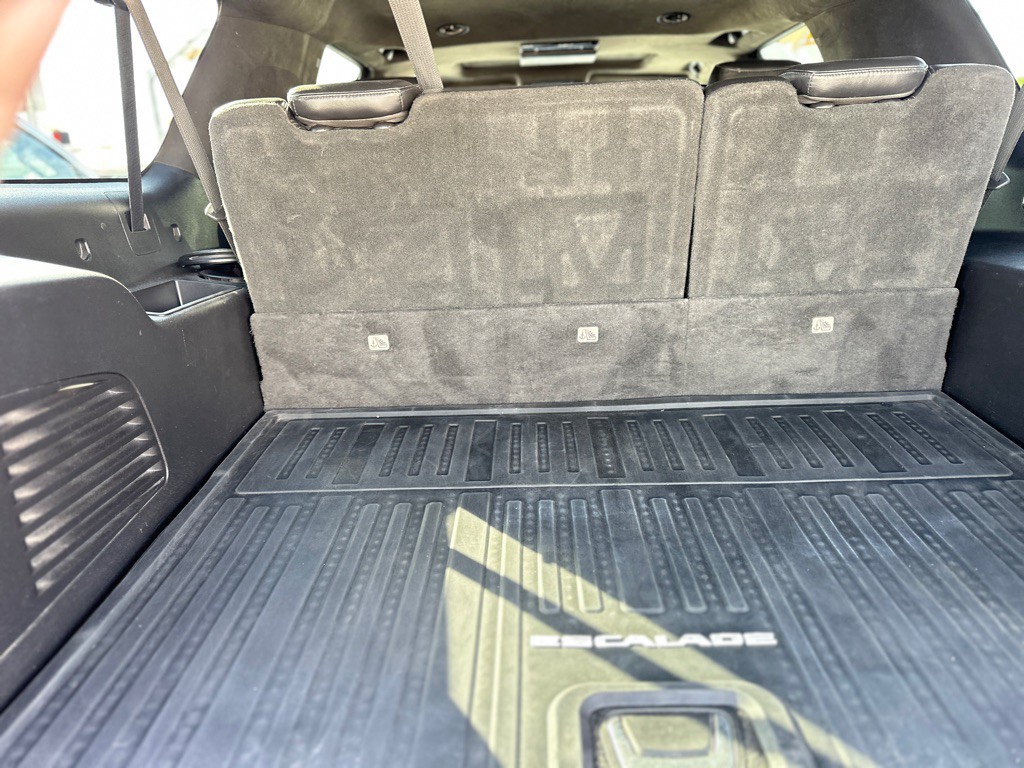 2018 Cadillac Escalade Image 36