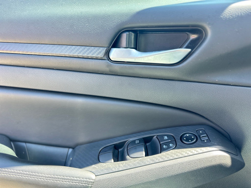 2025 Nissan Altima Image 12