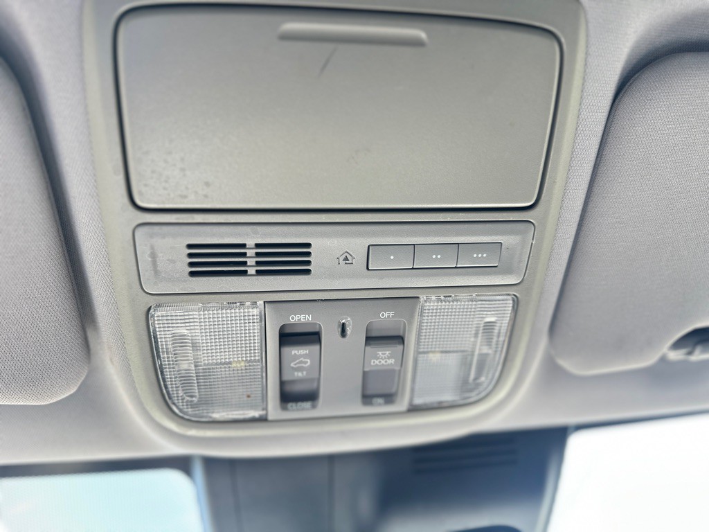2017 Honda CR-V Image 25