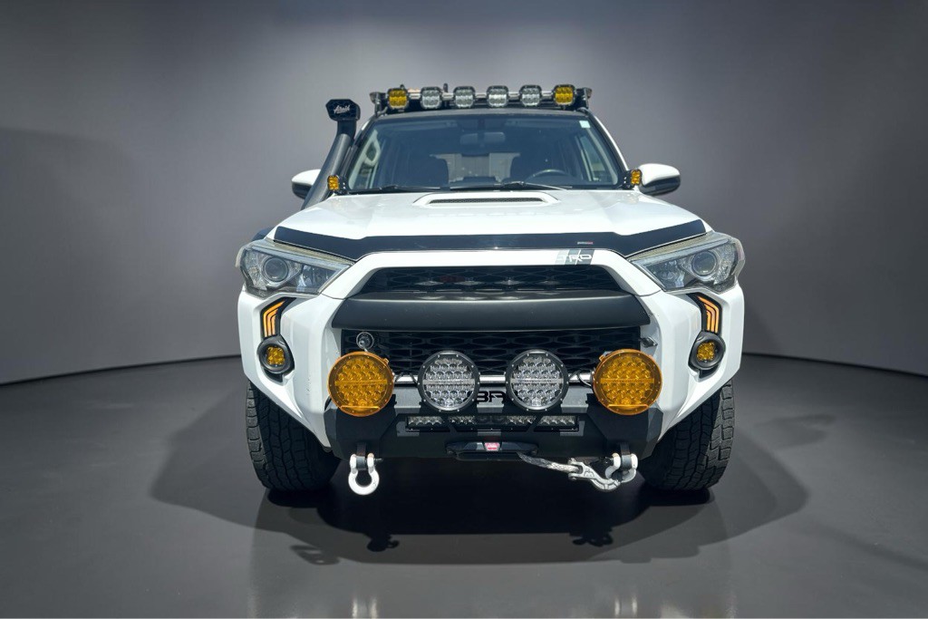 2017 Toyota 4Runner Image 2