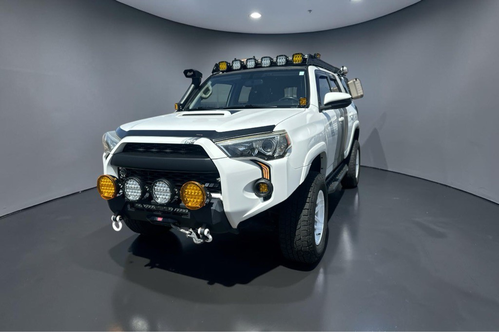 2017 Toyota 4Runner Image 3