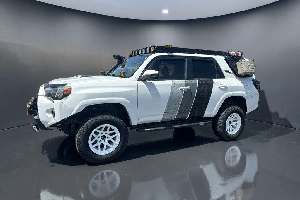 2017 Toyota 4Runner Image 4