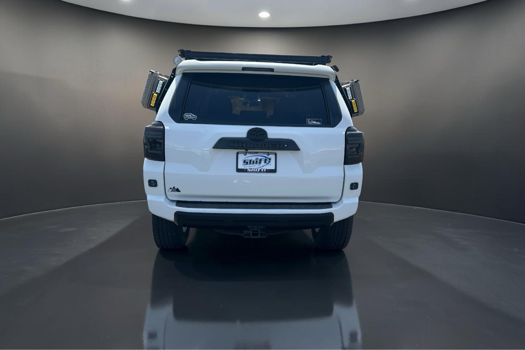 2017 Toyota 4Runner Image 8