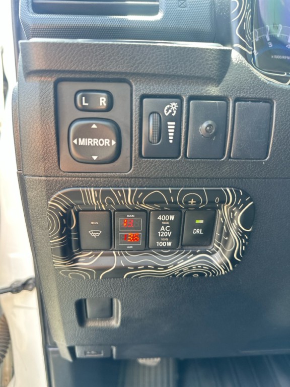 2017 Toyota 4Runner Image 28