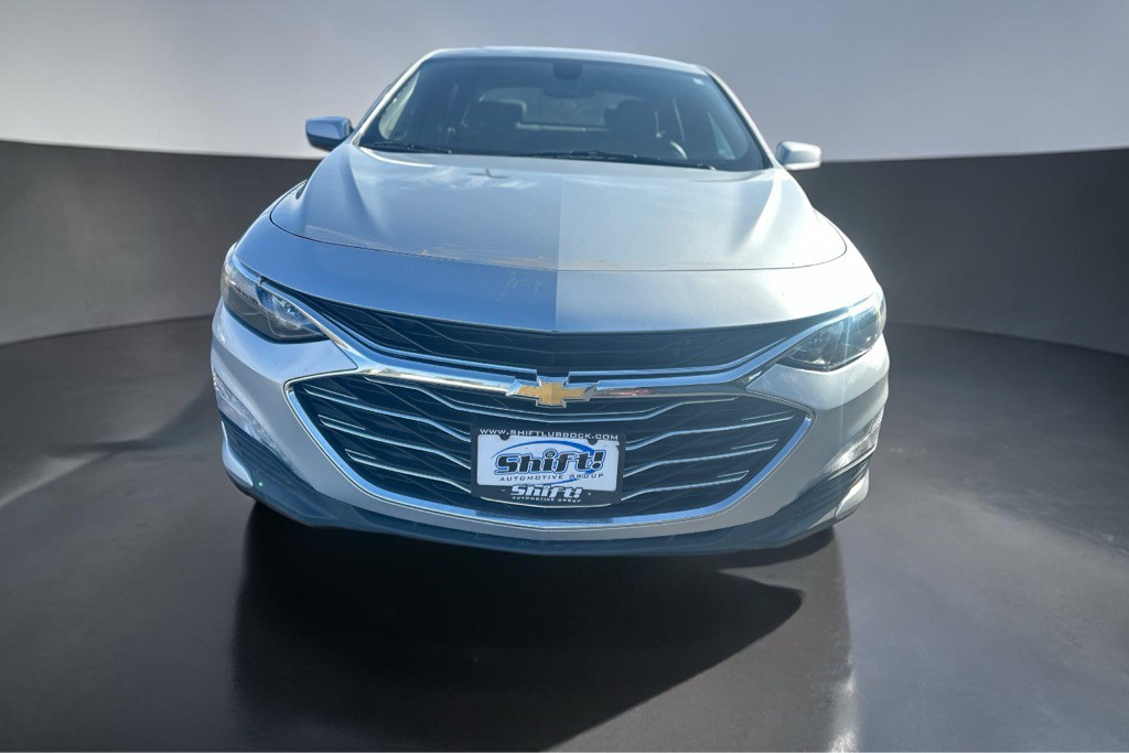 2020 Chevrolet Malibu Image 2