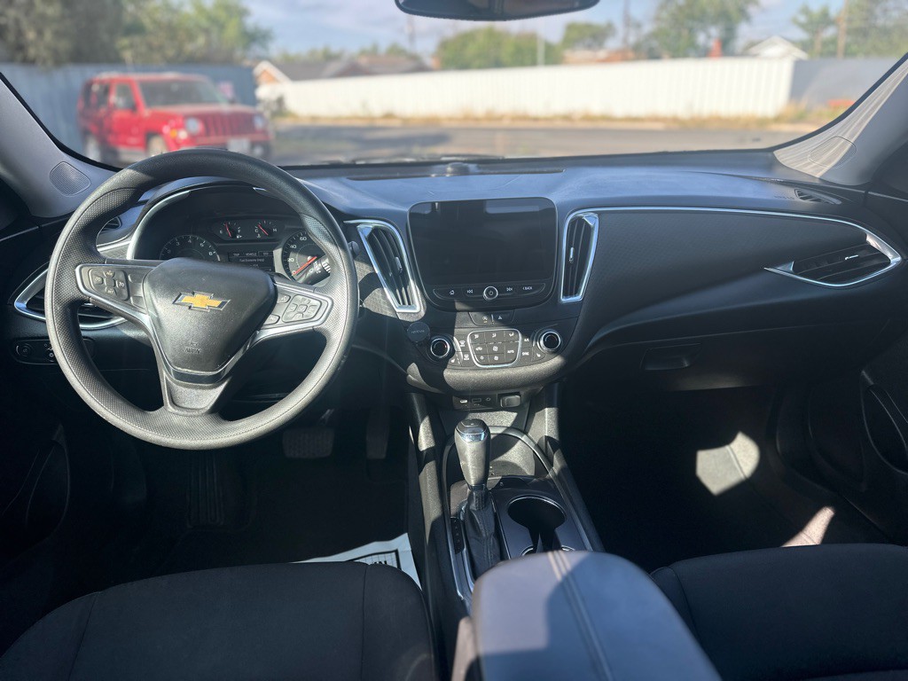 2020 Chevrolet Malibu Image 25