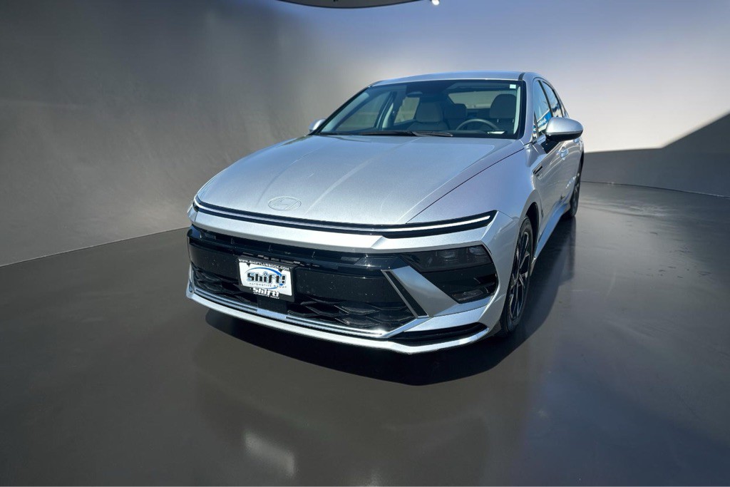 2025 Hyundai Sonata Image 3