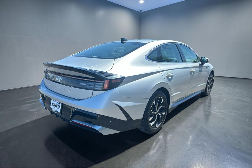 2025 Hyundai Sonata Image 9