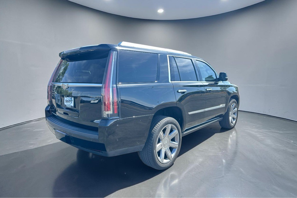 2019 Cadillac Escalade Image 9