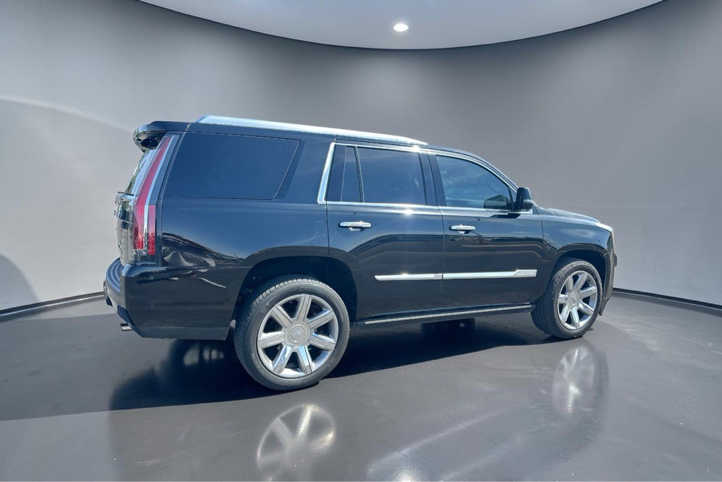 2019 Cadillac Escalade Image 10