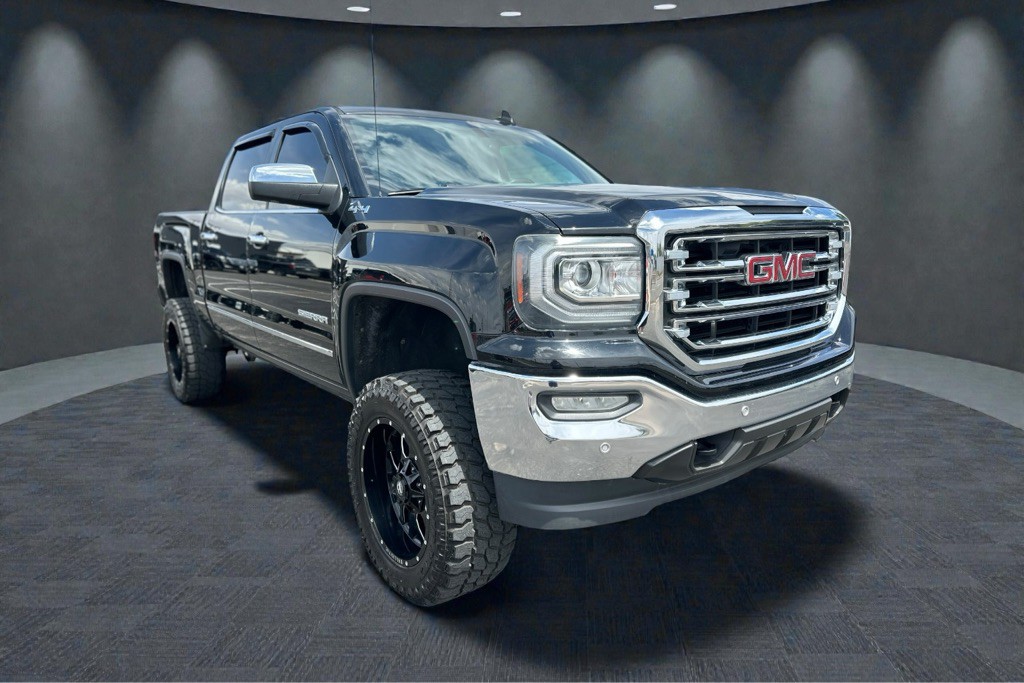 2018 GMC Sierra Image 1