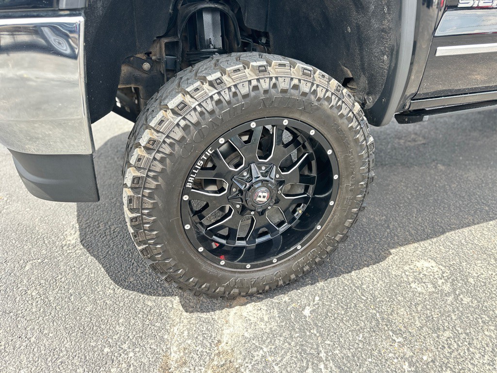 2018 GMC Sierra Image 12