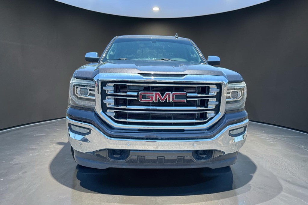 2016 GMC Sierra Image 2