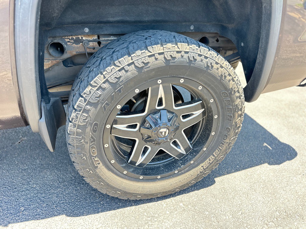 2016 GMC Sierra Image 13