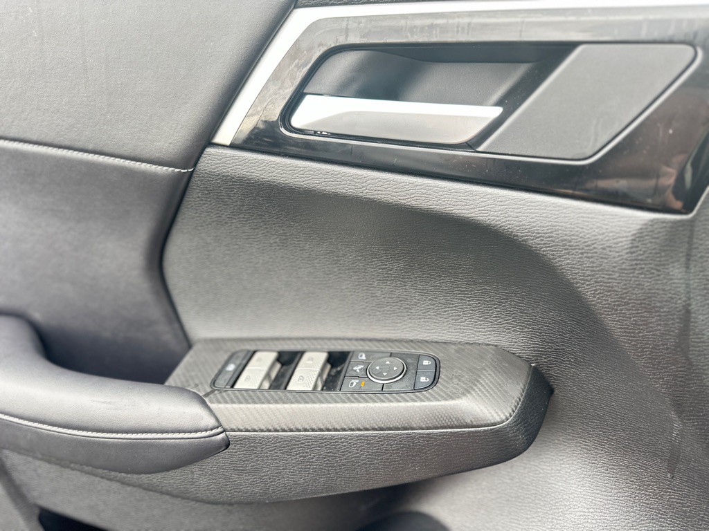 2025 Mitsubishi Outlander Image 23
