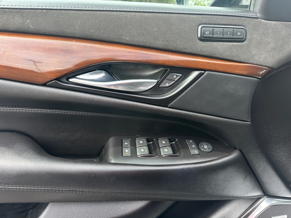 2019 Cadillac Escalade Image 15