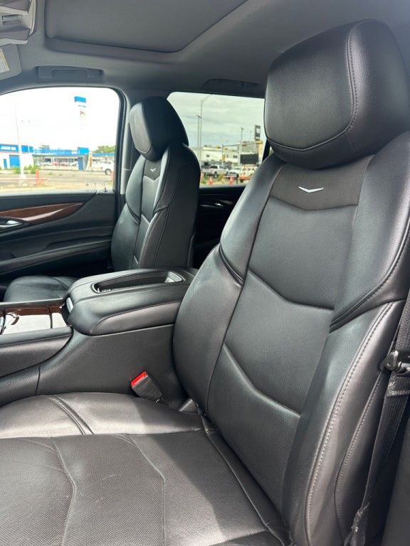 2019 Cadillac Escalade Image 16