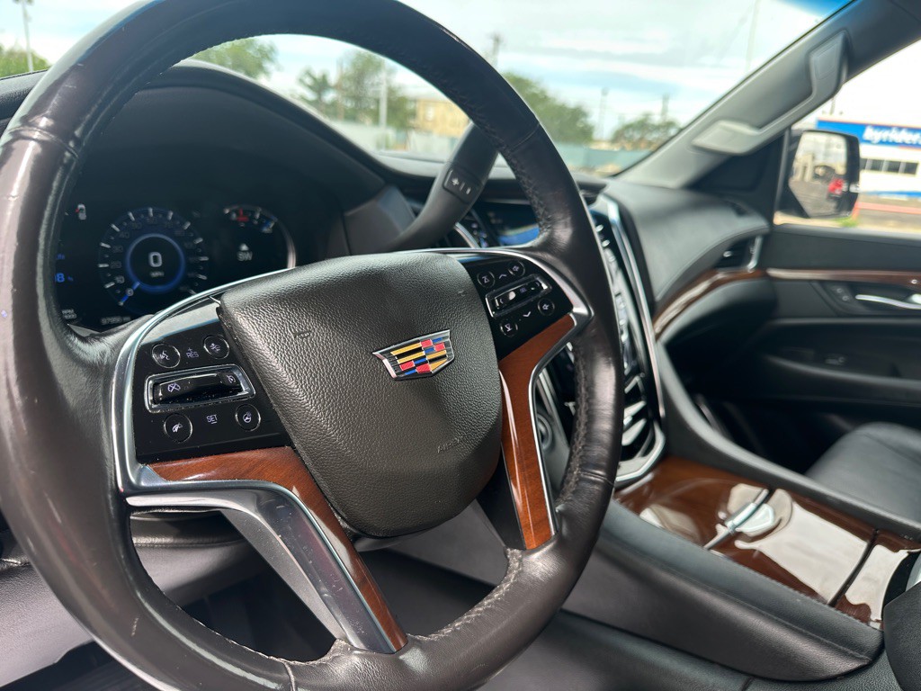 2019 Cadillac Escalade Image 18