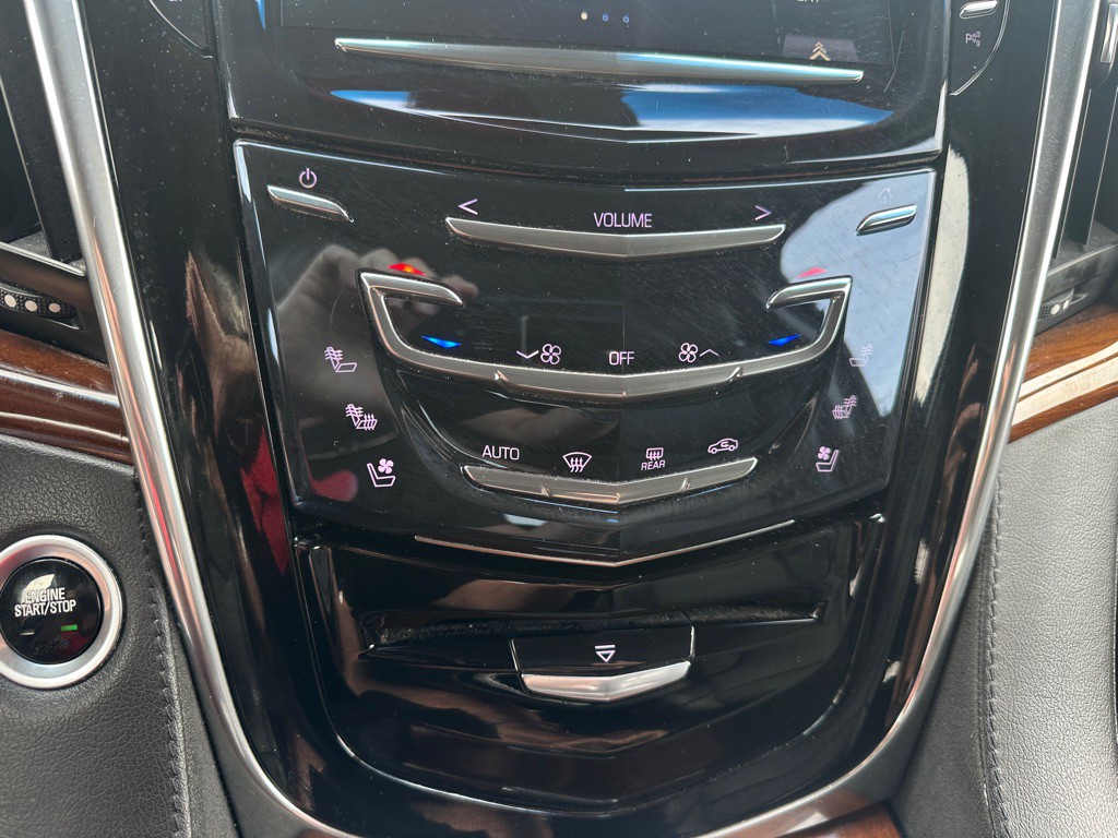 2019 Cadillac Escalade Image 23