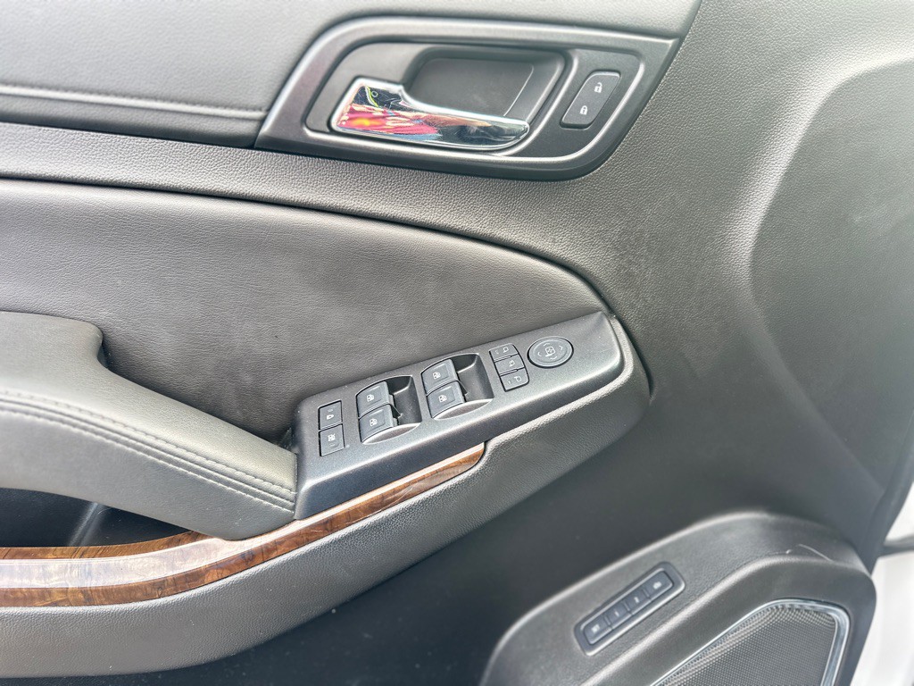 2019 Chevrolet Tahoe Image 16