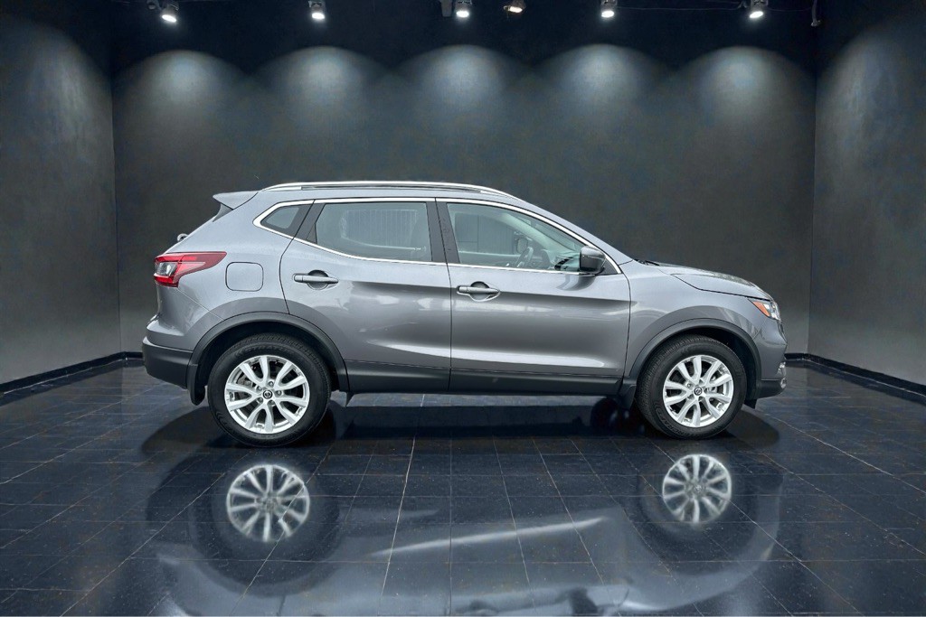 2022 Nissan Rogue Image 13