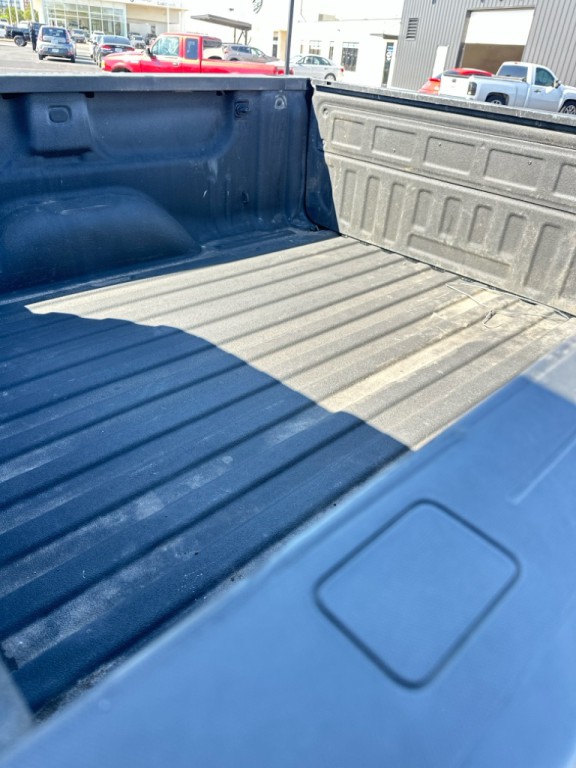 2018 Chevrolet Silverado 1500 Image 32