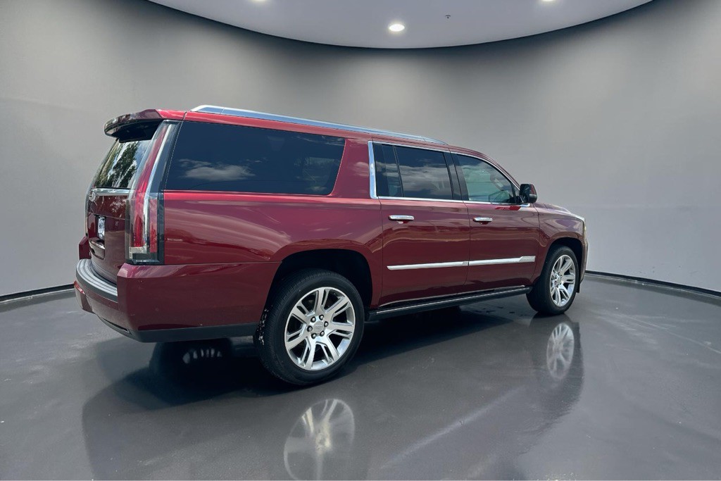 2018 Cadillac Escalade Image 10