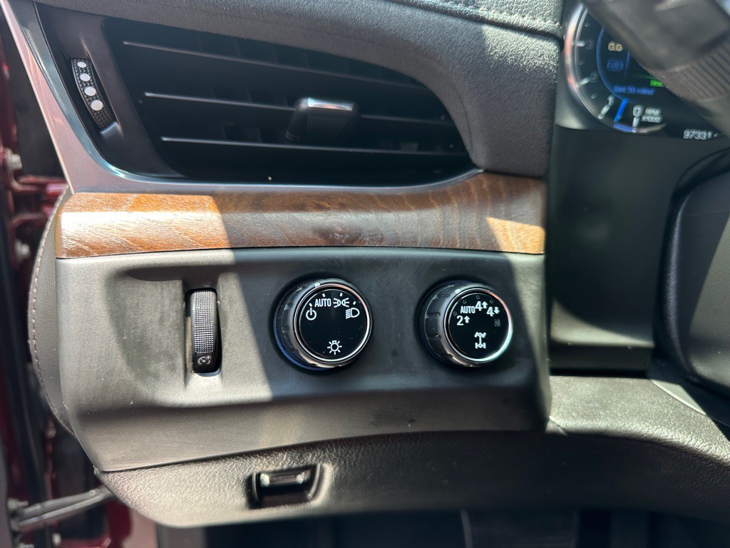 2018 Cadillac Escalade Image 18