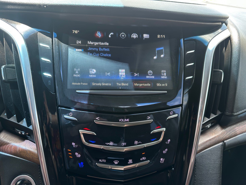 2018 Cadillac Escalade Image 21