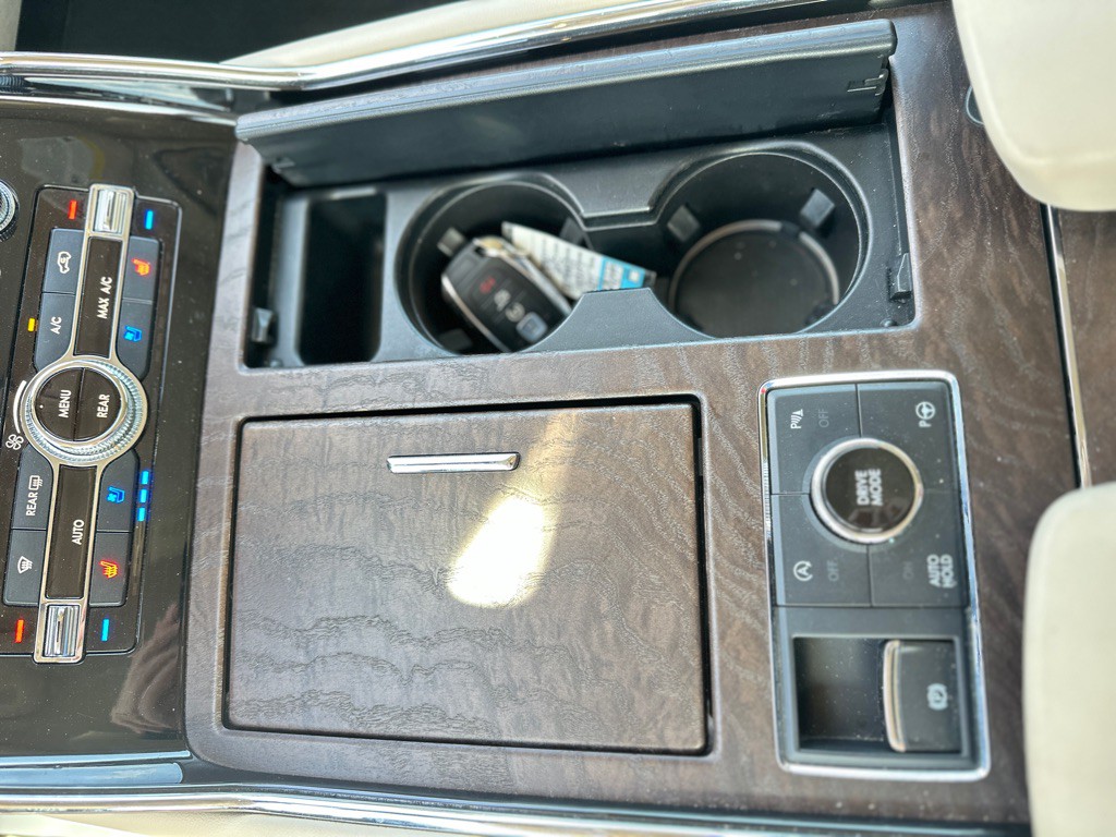 2019 Lincoln Navigator Image 24