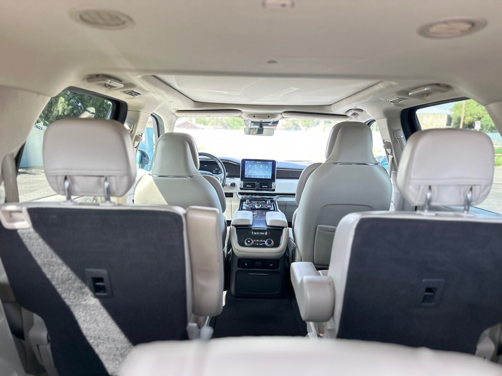 2019 Lincoln Navigator Image 33