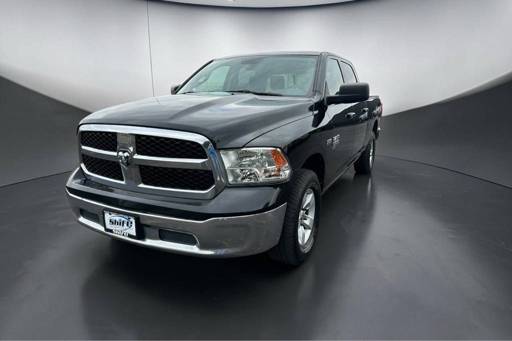 2019 RAM 1500 Image 3