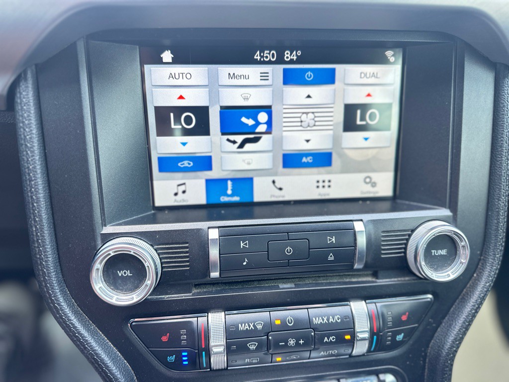 2018 Ford Mustang Image 27